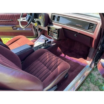 Chevrolet   Sedan/Limuzyna 1987,  5.0 benzyna, automat - Na sprzedaż za 133 701 zł - Katowice - zdjęcie 7