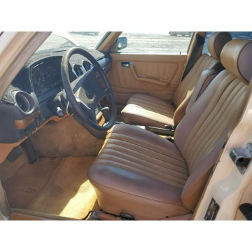 Mercedes - Benz C-klasa 1983,  3.0 diesel, automat - Na sprzedaż za 5 350,50 zł - Katowice - zdjęcie 7