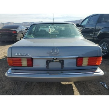 Mercedes - Benz C-klasa  Sedan/Limuzyna 1988,  3.0 benzyna, automat - Na sprzedaż za 6 168,45 zł - Katowice - zdjęcie 5