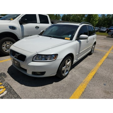 Volvo V50 - 2.4L