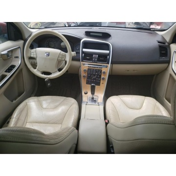 Volvo   SUV 2010,  3.2 benzyna, automat - Na sprzedaż za 3 523,95 zł - Katowice - zdjęcie 8