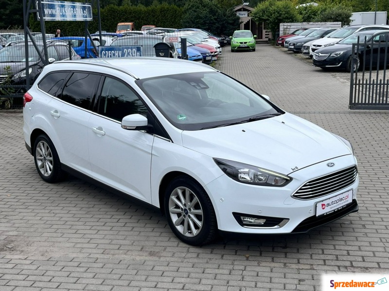 Ford Focus 2016,  1.0 benzyna - Na sprzedaż za 36 900 zł - Zduńska Wola