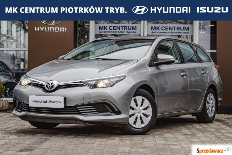 Toyota Auris 2017,  1.6 benzyna - Na sprzedaż za 49 900 zł - Łódź