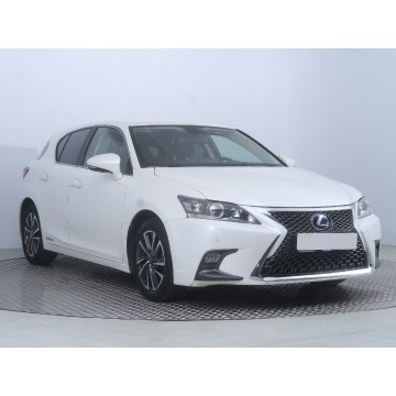 Lexus CT 200h (136KM), 2020