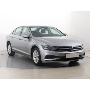 VW Passat 1.5 TSI (150KM), 2020