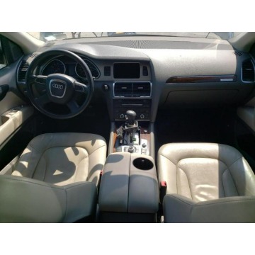 Audi Q7  SUV 2011,  3.0 benzyna, automat - Na sprzedaż za 12 091 zł - Katowice - zdjęcie 8