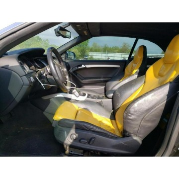Audi S5  Kabriolet 2012,  3.0 benzyna, automat - Na sprzedaż za 8 702,25 zł - Katowice - zdjęcie 7