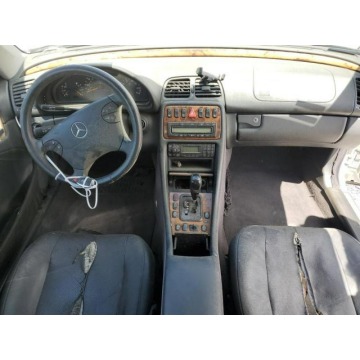 Mercedes - Benz CLK-klasa  Kabriolet 2003,  3.2 benzyna, automat - Na sprzedaż za 3 868,35 zł - Katowice - zdjęcie 8