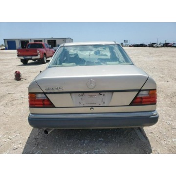 Mercedes - Benz E-klasa  Sedan/Limuzyna 1993,  3.2 benzyna, automat - Na sprzedaż za 5 319,75 zł - Katowice - zdjęcie 5