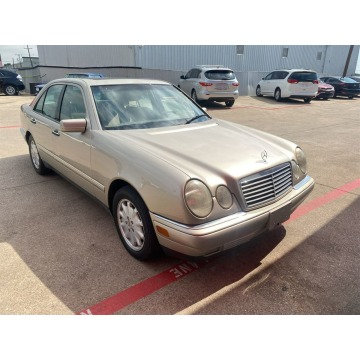 Mercedes - Benz E-klasa  Sedan/Limuzyna 1999,  3.2 benzyna, automat - Na sprzedaż za 5 803,14 zł - Katowice - zdjęcie 2