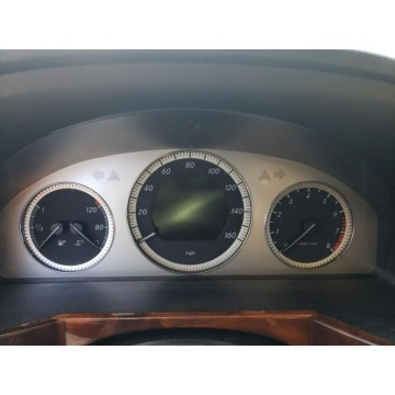 Mercedes - Benz GLK-klasa  SUV 2010,  3.5 benzyna, automat - Na sprzedaż za 13 056 zł - Katowice - zdjęcie 9