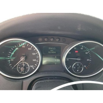 Mercedes - Benz ML-klasa  SUV 2006,  5.0 benzyna, automat - Na sprzedaż za 7 496,85 zł - Katowice - zdjęcie 9