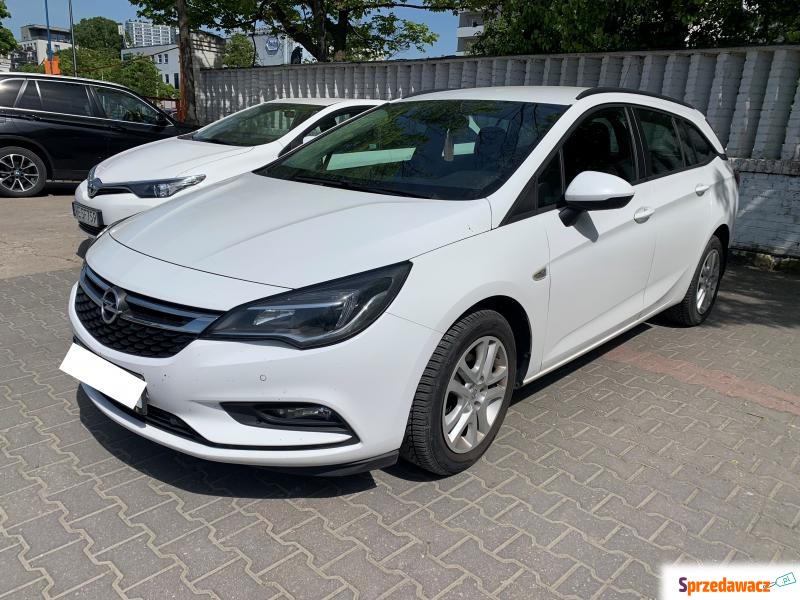 Opel Astra  Kombi 2018,  1.6 diesel - Na sprzedaż za 40 000 zł - Warszawa