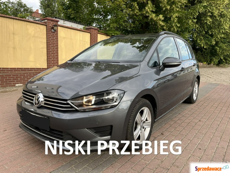 Volkswagen Golf Sportsvan  Hatchback 2017,  1.2 benzyna - Na sprzedaż za 52 900 zł - Słupsk