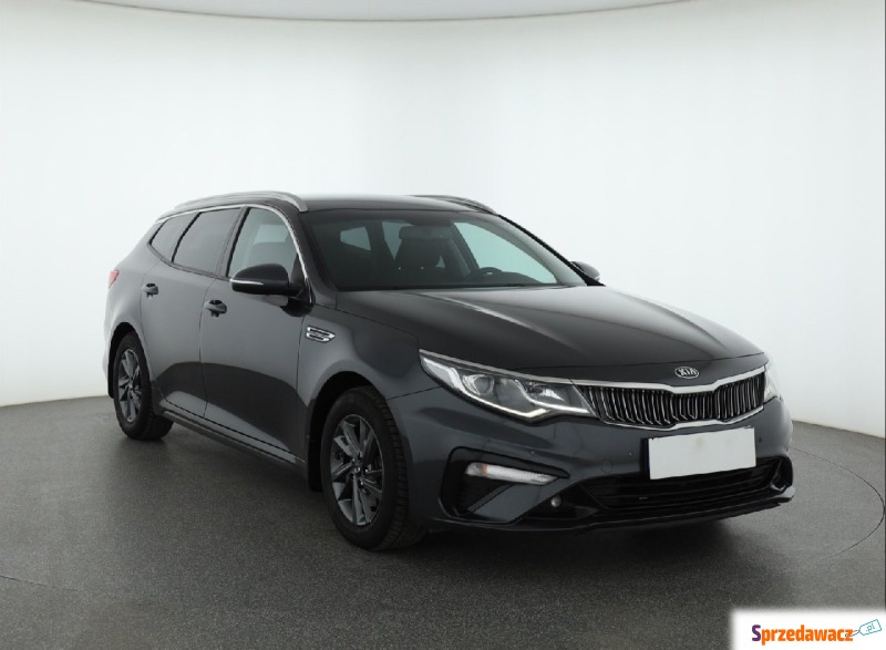 Kia Optima  Kombi 2018,  1.6 benzyna - Na sprzedaż za 43 088 zł - Piaseczno