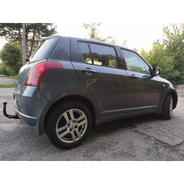Suzuki Swift  Hatchback 2006,  1.3 benzyna - Na sprzedaż za 3 900,00 zł - Toruń - zdjęcie 2