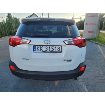 Toyota   SUV 2014,  2.0 diesel - Na sprzedaż za 43 900 zł - Wieliczka - zdjęcie 8