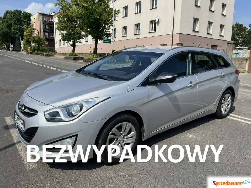 Hyundai i40 - 1,6 benzyna bezwypadkowy serwis - Samochody osobowe - Słupsk