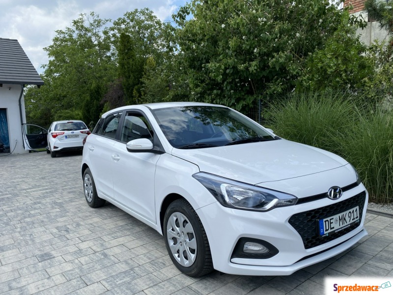 Hyundai i20  Hatchback 2018,  1.4 benzyna - Na sprzedaż za 41 900 zł - Poznań