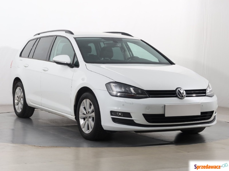 Volkswagen Golf  Kombi 2016,  1.2 benzyna - Na sprzedaż za 44 999 zł - Katowice