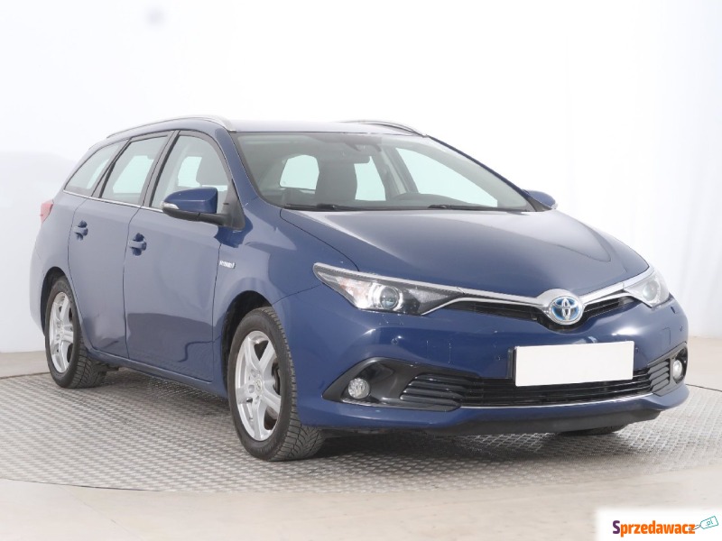 Toyota Auris  Kombi 2016,  1.8 benzyna - Na sprzedaż za 64 999 zł - Inowrocław