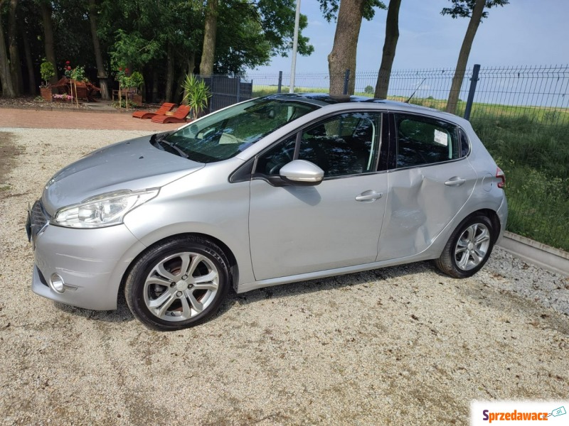 Peugeot 208 - 208 panorama,klimatronic - Samochody osobowe - Pleszew