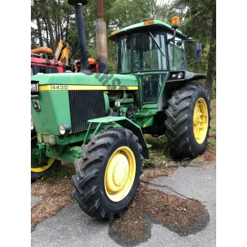 John Deere 4430 - 1977 - Pojazdy specjalistyczne - Skoczów - zdjęcie 3