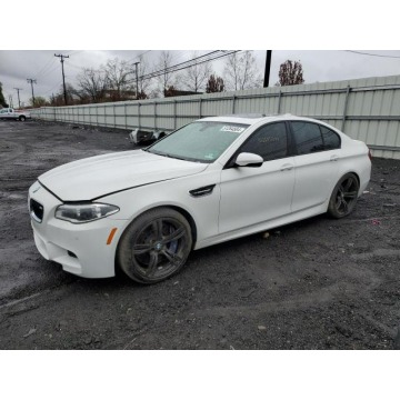 BMW M5 - M5