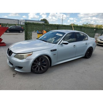 BMW M5  Sedan/Limuzyna 2007,  5.0 benzyna, automat - Na sprzedaż za 40 344 zł - Katowice - zdjęcie 2