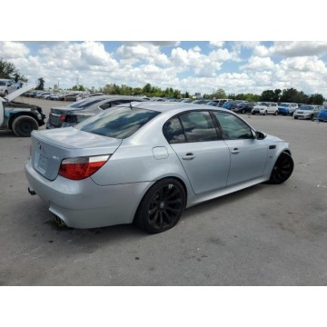 BMW M5  Sedan/Limuzyna 2007,  5.0 benzyna, automat - Na sprzedaż za 40 344 zł - Katowice - zdjęcie 5