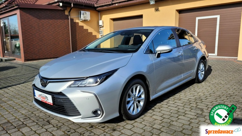 Toyota Corolla  Sedan/Limuzyna 2021,  1.5 benzyna - Na sprzedaż za 79 900 zł - Włocławek
