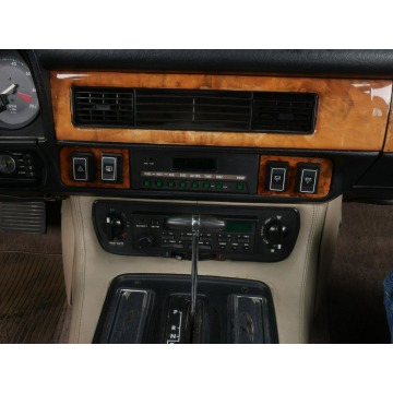 Jaguar XJ  Kabriolet 1987,  5.3 benzyna, automat - Na sprzedaż za 49 040 zł - Katowice - zdjęcie 8