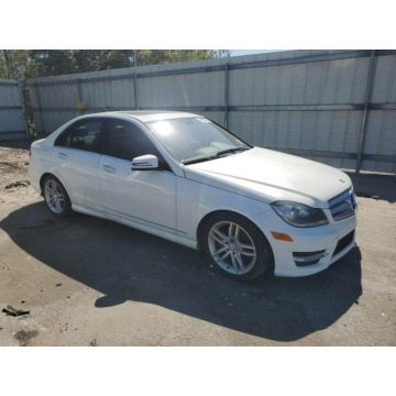 Mercedes - Benz C-klasa  Sedan/Limuzyna 2013,  1.8 benzyna, automat - Na sprzedaż za 11 408 zł - Katowice - zdjęcie 3