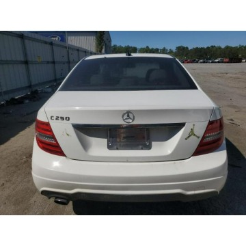 Mercedes - Benz C-klasa  Sedan/Limuzyna 2013,  1.8 benzyna, automat - Na sprzedaż za 11 408 zł - Katowice - zdjęcie 5