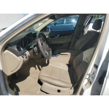 Mercedes - Benz C-klasa  Sedan/Limuzyna 2013,  1.8 benzyna, automat - Na sprzedaż za 11 408 zł - Katowice - zdjęcie 7