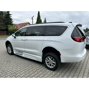 Chrysler Voyager  Minivan/Van 2021,  3.6 benzyna, automat - Na sprzedaż za 215 000 zł - Tarnów - zdjęcie 8
