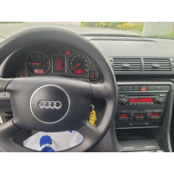 Audi A4 2003,  1.9 diesel - Na sprzedaż za 9 900,00 zł - Wieliczka - zdjęcie 11