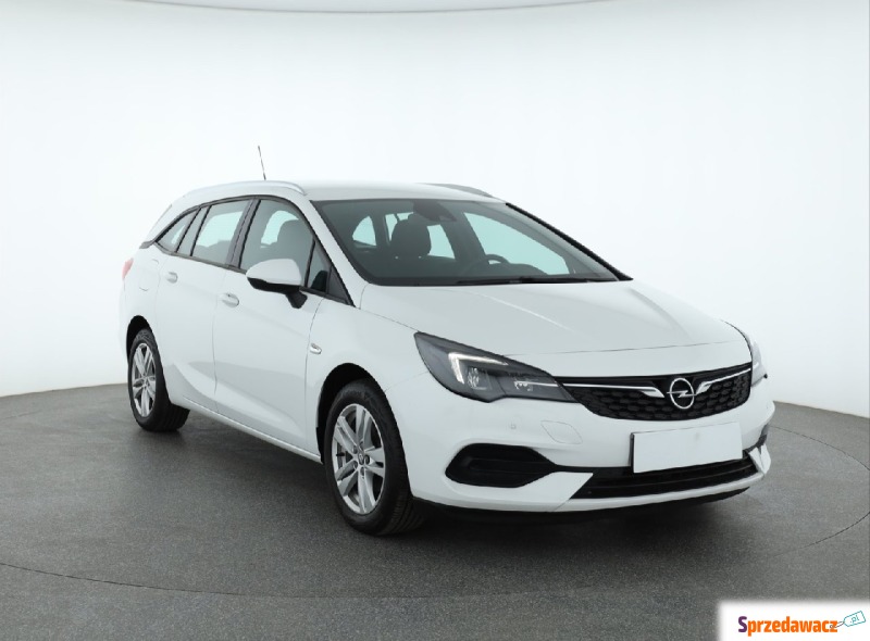 Opel Astra  Kombi 2020,  1.2 benzyna - Na sprzedaż za 53 657 zł - Katowice