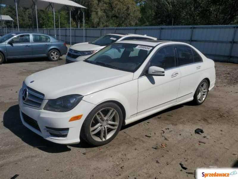 Mercedes - Benz C-klasa  Sedan/Limuzyna 2013,  1.8 benzyna - Na sprzedaż za 11 408 zł - Katowice