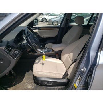 BMW X3  SUV 2014,  2.0 benzyna, automat - Na sprzedaż za 14 637 zł - Katowice - zdjęcie 9
