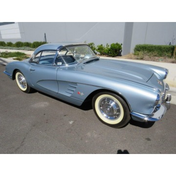 Chevrolet Corvette  Kabriolet 1958,  4.7 benzyna, automat - Na sprzedaż za 184 500 zł - Katowice - zdjęcie 2