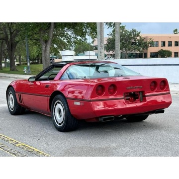 Chevrolet Corvette  Coupe/Sportowy 1984,  5.7 benzyna, automat - Na sprzedaż za 51 400 zł - Katowice - zdjęcie 3