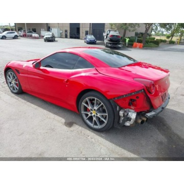 Ferrari California  Kabriolet 2017,  3.9 benzyna, automat - Na sprzedaż za 345 384 zł - Katowice - zdjęcie 6