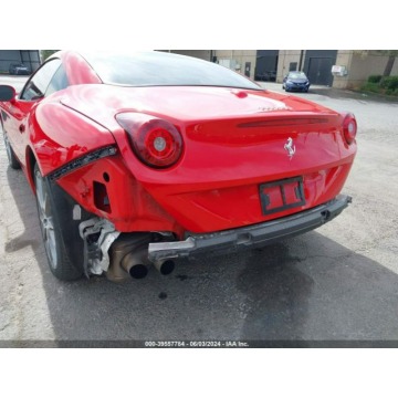 Ferrari California  Kabriolet 2017,  3.9 benzyna, automat - Na sprzedaż za 345 384 zł - Katowice - zdjęcie 7