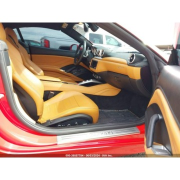 Ferrari California  Kabriolet 2017,  3.9 benzyna, automat - Na sprzedaż za 345 384 zł - Katowice - zdjęcie 9