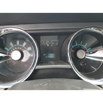 Ford Mustang  Coupe/Sportowy 2010,  4.0 benzyna, automat - Na sprzedaż za 9 102,00 zł - Katowice - zdjęcie 10