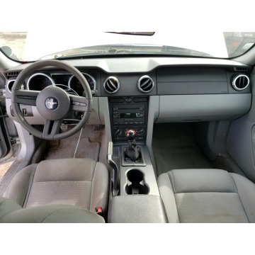 Ford Mustang  Coupe/Sportowy 2006,  4.0 benzyna, automat - Na sprzedaż za 5 412,00 zł - Katowice - zdjęcie 7