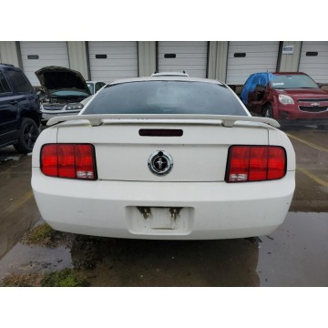 Ford Mustang  Coupe/Sportowy 2005,  4.0 benzyna, automat - Na sprzedaż za 9 348,00 zł - Katowice - zdjęcie 5