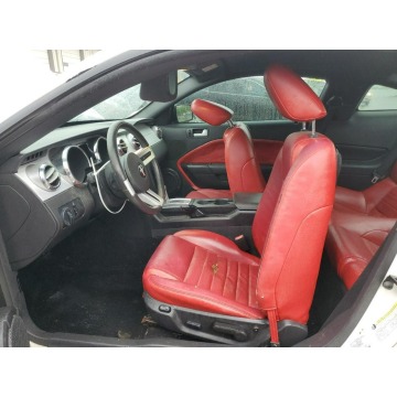 Ford Mustang  Coupe/Sportowy 2005,  4.0 benzyna, automat - Na sprzedaż za 9 348,00 zł - Katowice - zdjęcie 8