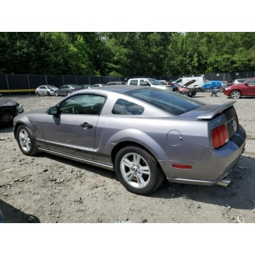 Ford Mustang  Coupe/Sportowy 2007,  5.0 benzyna, automat - Na sprzedaż za 9 840,00 zł - Katowice - zdjęcie 6